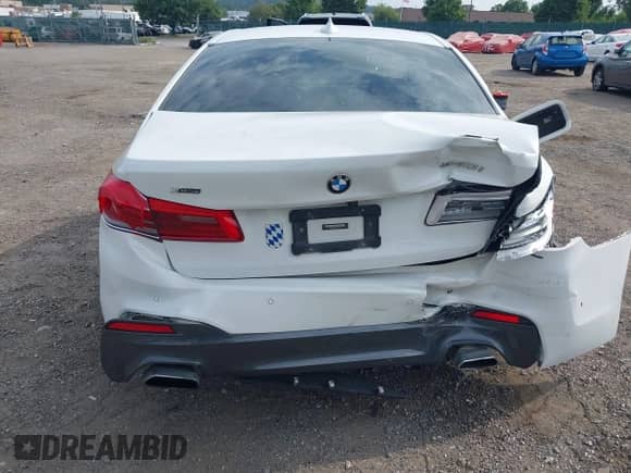 2018 BMW 5 Series 540i xDrive с VIN WBAJE7C57JWD53128, выставлен на аукционе IAAI как лот 42983632 с пробегом 95 644 миль миль и . История ставок и продаж доступна на DreamBid. Изображение 6.