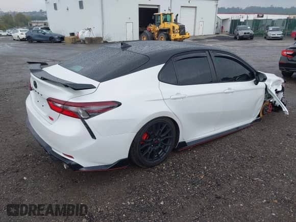 2022 Toyota Camry TRD с VIN 4T1KZ1AK3NU069359, выставлен на аукционе IAAI как лот 43308807 с пробегом 32 142 миль миль и . История ставок и продаж доступна на DreamBid. Изображение 4.