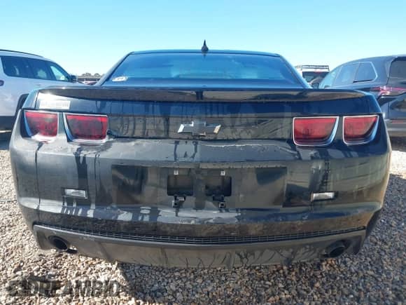 2012 Chevrolet Camaro 1LT с VIN 2G1FB1E30C9105590, выставлен на аукционе IAAI как лот 43455809 с пробегом 182 716 миль миль и . История ставок и продаж доступна на DreamBid. Изображение 16.