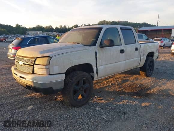 2007 Chevrolet Silverado 1500 LS с VIN 2GCEK13VX71133571, выставлен на аукционе IAAI как лот 42740498 с пробегом 241 570 миль миль и . История ставок и продаж доступна на DreamBid. Изображение 2.