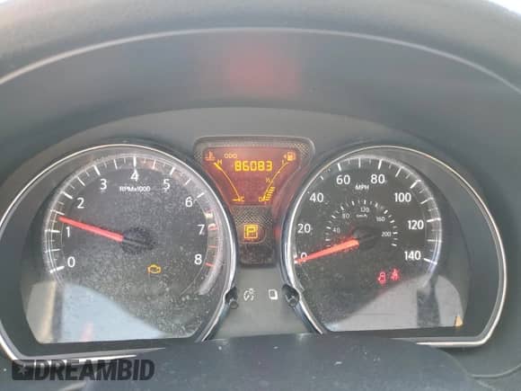 2018 Nissan Note SV z VIN 3N1CE2CP6JL360545, wystawiony jako Copart lot #84923555 z przebiegiem 86 083 mil mil oraz Czysty tytuł • Clean title. Historia ofert i sprzedaży dostępna na DreamBid. Obrazek 9.