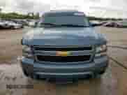 2010 Chevrolet Suburban LS с VIN 1GNUKHE30AR256432, выставлен на аукционе Copart как лот 67616225 с пробегом 112 493 миль миль и Чистый • Clean title. История ставок и продаж доступна на DreamBid. Изображение 5.