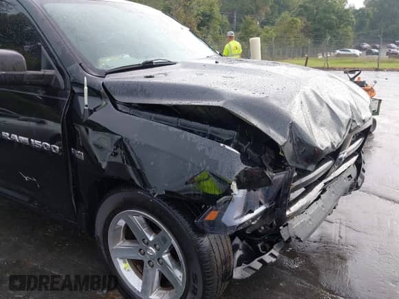 2012 Ram 1500 Tradesman with VIN 1C6RD6FT0CS156460, listed as a IAAI auction lot 43241230 with 186,040 mi miles and . Bid and sale history available at DreamBid. Image 17.