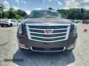 2016 Cadillac Escalade ESV Platinum z VIN 1GYS4KKJ2GR108828, wystawiony jako Copart lot #62887505 z przebiegiem 166 428 mil mil oraz Czysty tytuł • Clean title. Historia ofert i sprzedaży dostępna na DreamBid. Obrazek 5.