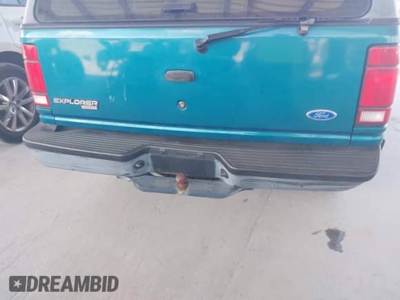 1994 Ford Explorer Eddie Bauer с VIN 1FMCU24X4RUC05892, выставлен на аукционе IAAI как лот 41564472 с пробегом 510 872 миль миль и . История ставок и продаж доступна на DreamBid. Изображение 13.