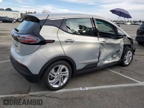 2023 Chevrolet Bolt EV 1LT z VIN 1G1FW6S08P4140575, wystawiony jako Copart lot #76200533 z przebiegiem 7 164 mil mil oraz . Historia ofert i sprzedaży dostępna na DreamBid. Obrazek 3.