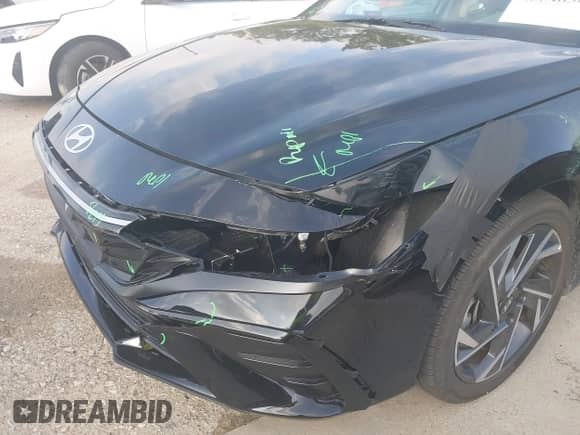 2025 Hyundai Elantra SEL Convenience с VIN KMHLS4DG4SU001746, выставлен на аукционе IAAI как лот 43548381 с пробегом 3 973 миль миль и . История ставок и продаж доступна на DreamBid. Изображение 6.