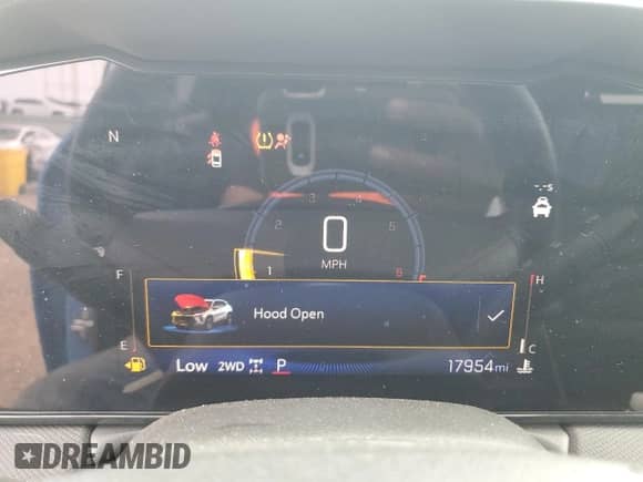 2024 Chevrolet TrailBlazer RS z VIN KL79MUSL6RB092398, wystawiony jako Copart lot #68934325 z przebiegiem 17 954 mil mil oraz Szkoda całkowita • Salvage title. Historia ofert i sprzedaży dostępna na DreamBid. Obrazek 9.