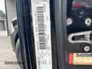 2013 Ram 1500 Sport z VIN 1C6RR7MT1DS569841, wystawiony jako Copart lot #90202275 z przebiegiem 117 488 mil mil oraz Czysty tytuł • Clean title. Historia ofert i sprzedaży dostępna na DreamBid. Obrazek 10.