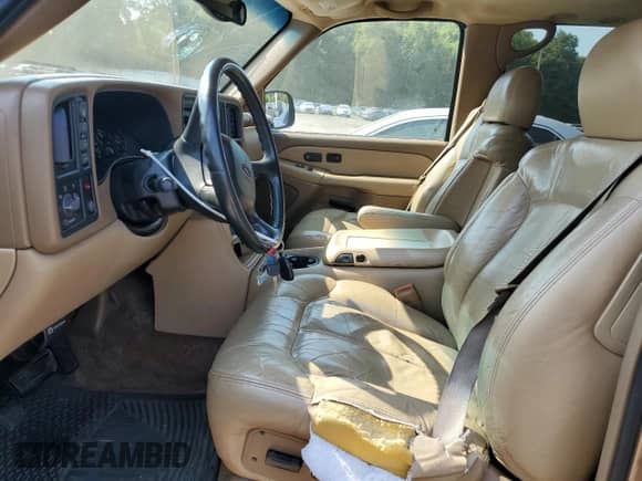 2000 Chevrolet Suburban LT с VIN 3GNFK16TXYG178606, выставлен на аукционе Copart как лот 71483564 с пробегом 127 696 миль миль и Чистый • Clean title. История ставок и продаж доступна на DreamBid. Изображение 7.