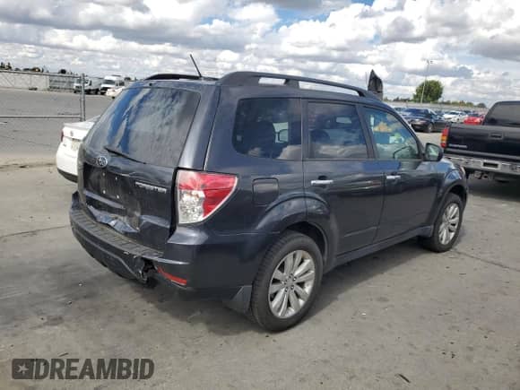 2012 Subaru Forester X Limited z VIN JF2SHAEC1CH469454, wystawiony jako Copart lot #84273595 z przebiegiem 155 862 mil mil oraz Szkoda całkowita • Salvage title. Historia ofert i sprzedaży dostępna na DreamBid. Obrazek 3.