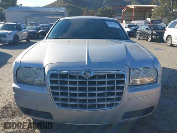 2005 Chrysler 300 300 with VIN 2C3JA43R55H621034, listed as a IAAI auction lot 41642854 with 85,122 mi miles and . Bid and sale history available at DreamBid. Image 13.