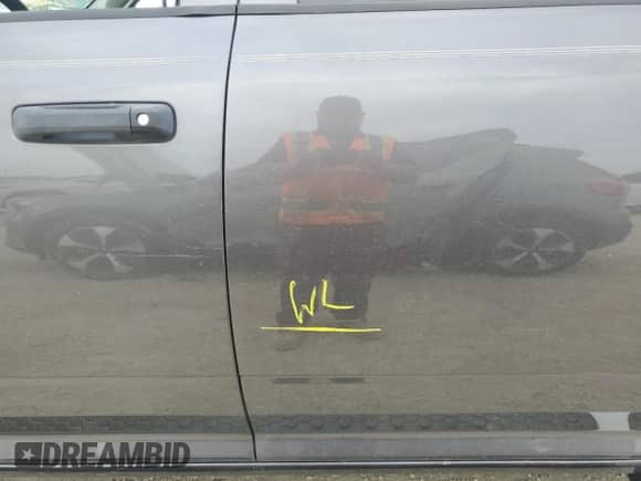 2020 Ram 1500 Express z VIN 3C6RR6KG4LG300996, wystawiony jako Copart lot #79416664 z przebiegiem Nie podano mil oraz Nie do naprawy • Non repairable. Historia ofert i sprzedaży dostępna na DreamBid. Obrazek 13.