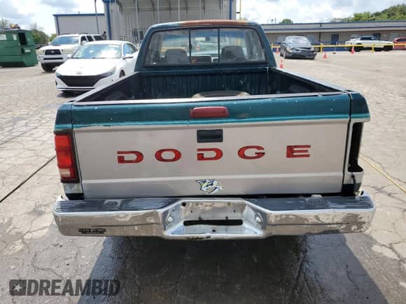 1994 Dodge Dakota z VIN 1B7GL23X4RS682098, wystawiony jako Copart lot #69020355 z przebiegiem 180 347 mil mil oraz Szkoda całkowita • Salvage title. Historia ofert i sprzedaży dostępna na DreamBid. Obrazek 6.