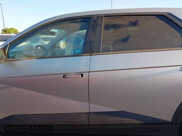 2023 Hyundai Ioniq 5 SEL z VIN KM8KNDAF5PU208037, wystawiony jako IAAI lot #43166158 z przebiegiem 35 984 mil mil oraz . Historia ofert i sprzedaży dostępna na DreamBid. Obrazek 14.