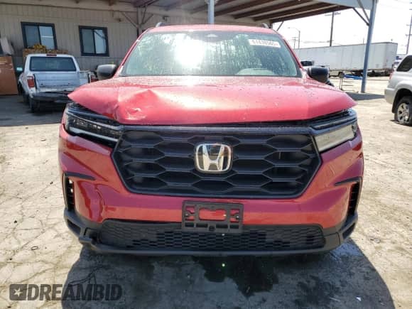 2024 Honda Pilot Sport with VIN 5FNYG2H38RB009889, listed as a Copart auction lot 61438565 with 22,205 mi miles and Salvage title. Bid and sale history available at DreamBid. Image 5.