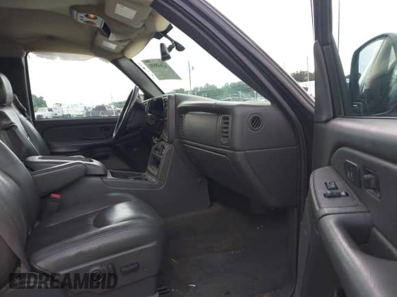 2004 GMC Sierra 1500 SLE with VIN 1GTEK19T14E280300, listed as a IAAI auction lot 42648591 with Not provided miles and . Bid and sale history available at DreamBid. Image 5.