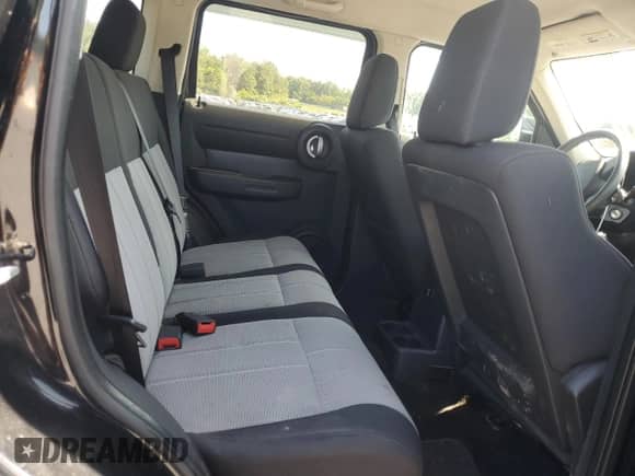 2007 Dodge Nitro SXT with VIN 1D8GU28K87W607017, listed as a Copart auction lot 68344065 with 164,797 mi miles and Salvage title. Bid and sale history available at DreamBid. Image 10.