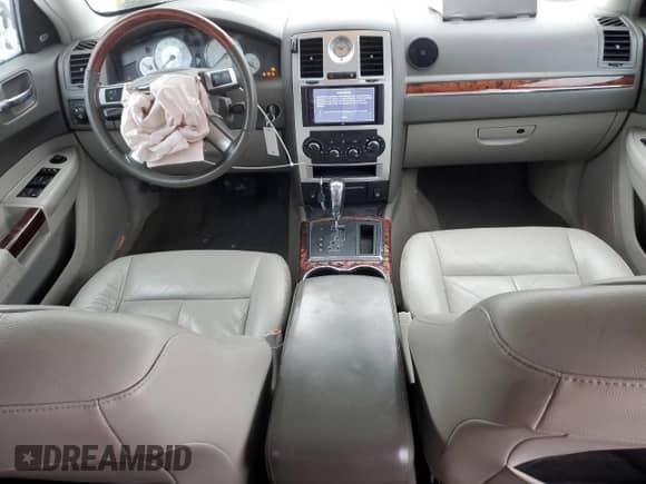 2008 Chrysler 300 Limited с VIN 2C3KK33G68H253302, выставлен на аукционе Copart как лот 45919505 с пробегом 212 023 миль миль и Чистый • Clean title. История ставок и продаж доступна на DreamBid. Изображение 8.