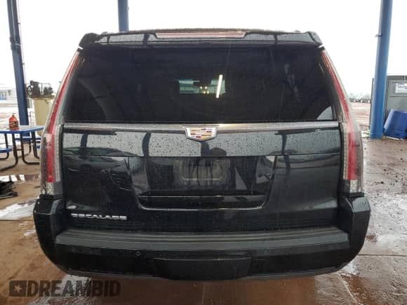 2016 Cadillac Escalade ESV Platinum z VIN 1GYS4KKJ5GR405480, wystawiony jako Copart lot #84419775 z przebiegiem 101 708 mil mil oraz Szkoda całkowita • Salvage title. Historia ofert i sprzedaży dostępna na DreamBid. Obrazek 6.