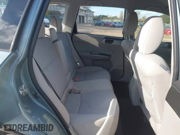 2013 Subaru Forester X z VIN JF2SHABC2DG404463, wystawiony jako IAAI lot #43484772 z przebiegiem 124 406 mil mil oraz . Historia ofert i sprzedaży dostępna na DreamBid. Obrazek 8.