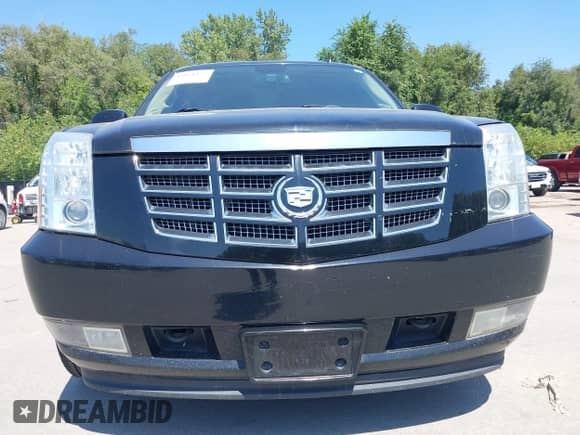 2011 Cadillac Escalade Premium с VIN 1GYS4CEF6BR155589, выставлен на аукционе IAAI как лот 43058172 с пробегом 239 489 миль миль и . История ставок и продаж доступна на DreamBid. Изображение 6.
