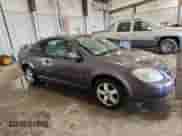 2006 Chevrolet Cobalt LT z VIN 1G1AL15F167706224, wystawiony jako Copart lot #85127995 z przebiegiem 115 352 mil mil oraz Nie do naprawy • Non repairable. Historia ofert i sprzedaży dostępna na DreamBid. Obrazek 4.