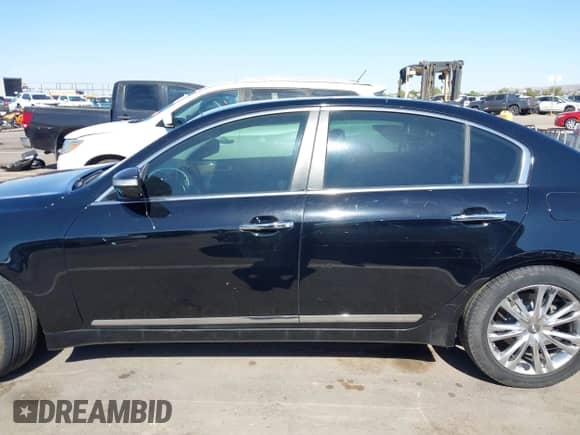 2010 Hyundai Genesis z VIN KMHGC4DF0AU109608, wystawiony jako IAAI lot #42315048 z przebiegiem 93 446 mil mil oraz . Historia ofert i sprzedaży dostępna na DreamBid. Obrazek 14.