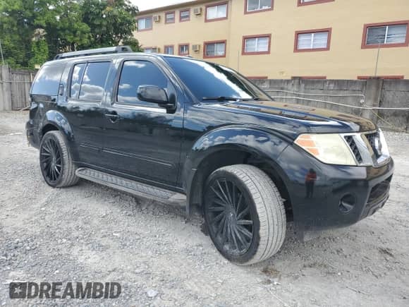 2010 Nissan Pathfinder SE with VIN 5N1AR1NN1AC616774, listed as a Copart auction lot 62059785 with 233,733 mi miles and Salvage title. Bid and sale history available at DreamBid. Image 4.