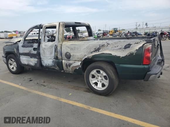 2006 Chevrolet Silverado 1500 LT1 с VIN 2GCEC19V561268606, выставлен на аукционе Copart как лот 71517665 с пробегом 172 854 миль миль и Списание • Salvage title. История ставок и продаж доступна на DreamBid. Изображение 2.