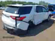 2019 Chevrolet Traverse LT Cloth z VIN 1GNEVGKW2KJ269249, wystawiony jako IAAI lot #42836941 z przebiegiem 74 886 mil mil oraz . Historia ofert i sprzedaży dostępna na DreamBid. Obrazek 4.