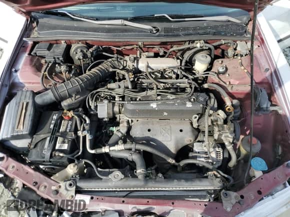 1994 Honda Accord LX с VIN 1HGCD5631RA175785, выставлен на аукционе Copart как лот 47111905 с пробегом 238 860 миль миль и Списание • Salvage title. История ставок и продаж доступна на DreamBid. Изображение 11.