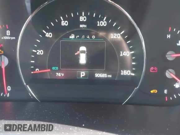 2017 Kia Sorento SX z VIN 5XYPKDA50HG315946, wystawiony jako IAAI lot #42917931 z przebiegiem 90 685 mil mil oraz . Historia ofert i sprzedaży dostępna na DreamBid. Obrazek 7.