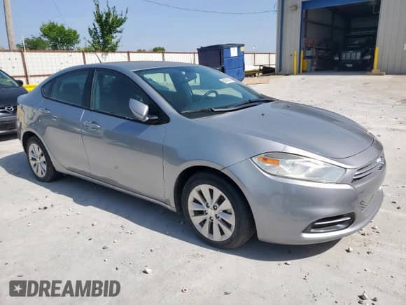 2014 Dodge Dart Aero z VIN 1C3CDFDH5ED693107, wystawiony jako Copart lot #65081645 z przebiegiem 58 086 mil mil oraz Szkoda całkowita • Salvage title. Historia ofert i sprzedaży dostępna na DreamBid. Obrazek 4.