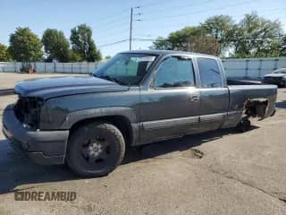 2005 Chevrolet Silverado 1500 Work Truck with VIN 1GCEC19XX5Z165088, listed as a Copart auction lot 71112955 with Not provided miles and Salvage title. Bid and sale history available at DreamBid. Image 1.