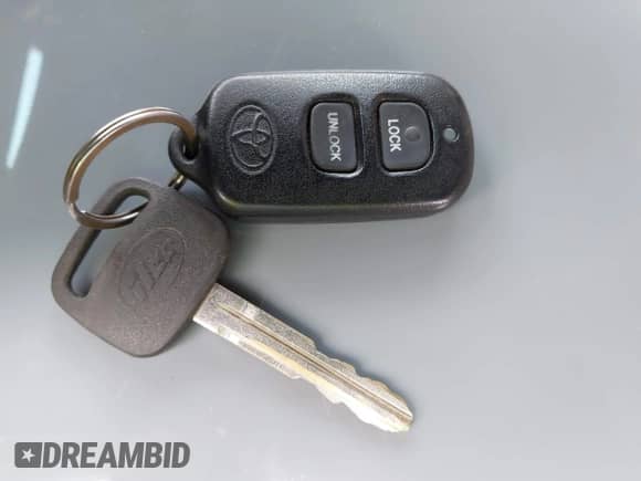 2004 Toyota Tundra Limited с VIN 5TBBT48154S446810, выставлен на аукционе IAAI как лот 43232454 с пробегом 183 243 миль миль и . История ставок и продаж доступна на DreamBid. Изображение 11.