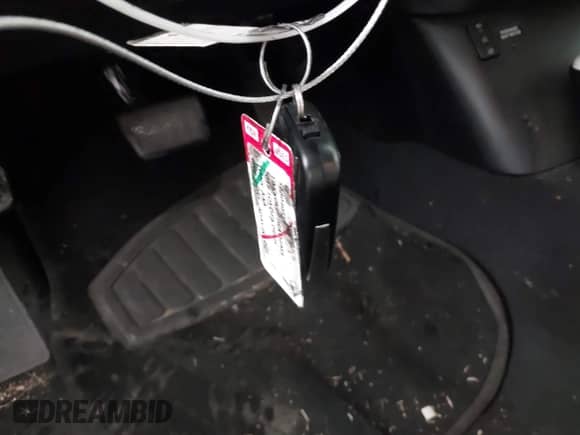 2018 Toyota Prius Plus z VIN JTDKARFP0J3084142, wystawiony jako IAAI lot #41936736 z przebiegiem 50 699 mil mil oraz . Historia ofert i sprzedaży dostępna na DreamBid. Obrazek 11.