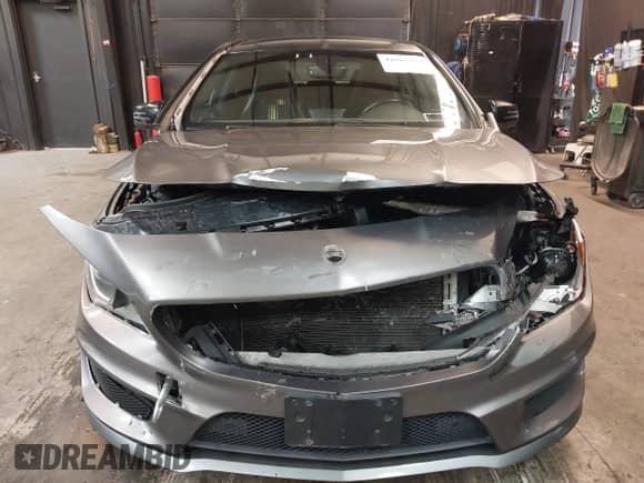 2014 Mercedes-Benz CLA 250 with VIN WDDSJ4GB8EN081365, listed as a IAAI auction lot 41963411 with 84,039 mi miles and . Bid and sale history available at DreamBid. Image 6.