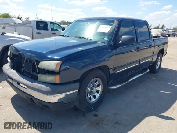 2006 Chevrolet Silverado 1500 LT1 z VIN 2GCEC13T861104368, wystawiony jako IAAI lot #43391074 z przebiegiem 264 407 mil mil oraz . Historia ofert i sprzedaży dostępna na DreamBid. Obrazek 2.