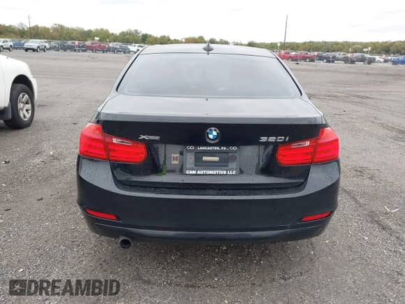 2015 BMW 3 Series 320i xDrive с VIN WBA3C3G55FNS73337, выставлен на аукционе IAAI как лот 43422688 с пробегом 202 326 миль миль и . История ставок и продаж доступна на DreamBid. Изображение 16.