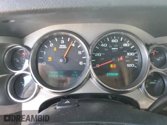 2013 Chevrolet Silverado 1500 LT z VIN 1GCRCSE06DZ106537, wystawiony jako Copart lot #86861125 z przebiegiem 118 938 mil mil oraz Szkoda całkowita • Salvage title. Historia ofert i sprzedaży dostępna na DreamBid. Obrazek 9.