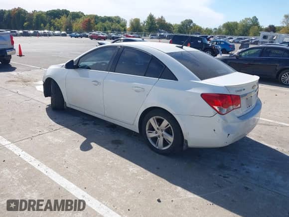2014 Chevrolet Cruze Diesel with VIN 1G1P75SZ0E7100075, listed as a IAAI auction lot 43389906 with 199,606 mi miles and . Bid and sale history available at DreamBid. Image 3.