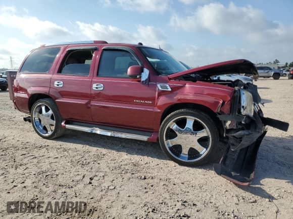 2005 Cadillac Escalade с VIN 1GYEC63N25R233303, выставлен на аукционе Copart как лот 67190285 с пробегом 254 820 миль миль и Списание • Salvage title. История ставок и продаж доступна на DreamBid. Изображение 4.