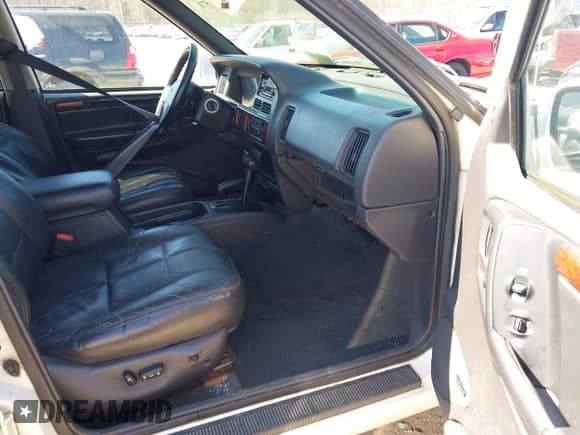 1997 Jeep Grand Cherokee Limited с VIN 1J4GZ78S9VC667698, выставлен на аукционе IAAI как лот 41671571 с пробегом 191 448 миль миль и . История ставок и продаж доступна на DreamBid. Изображение 5.