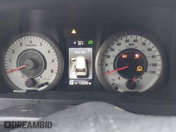 2020 Toyota Sienna SE z VIN 5TDXZ3DCXLS050058, wystawiony jako IAAI lot #41538623 z przebiegiem 120 245 mil mil oraz . Historia ofert i sprzedaży dostępna na DreamBid. Obrazek 7.