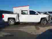 2015 Chevrolet Silverado 1500 LT z VIN 3GCUKREC5FG426757, wystawiony jako IAAI lot #43444249 z przebiegiem 201 607 mil mil oraz . Historia ofert i sprzedaży dostępna na DreamBid. Obrazek 12.