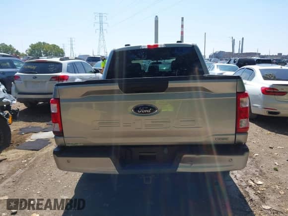2023 Ford F-150 XL с VIN 1FTEW1CP1PKD75705, выставлен на аукционе IAAI как лот 43147800 с пробегом 38 731 миль миль и . История ставок и продаж доступна на DreamBid. Изображение 16.