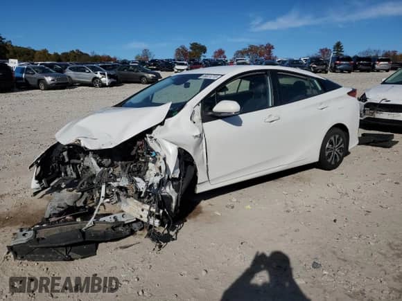 2021 Toyota Prius Limited with VIN JTDKAMFP7M3168319, listed as a Copart auction lot 86831215 with Not provided miles and Salvage title. Bid and sale history available at DreamBid. Image 1.