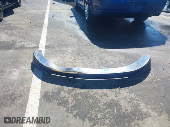 2008 Ford Mustang Deluxe with VIN 1ZVHT80N385125218, listed as a IAAI auction lot 43108194 with 220,698 mi miles and . Bid and sale history available at DreamBid. Image 12.