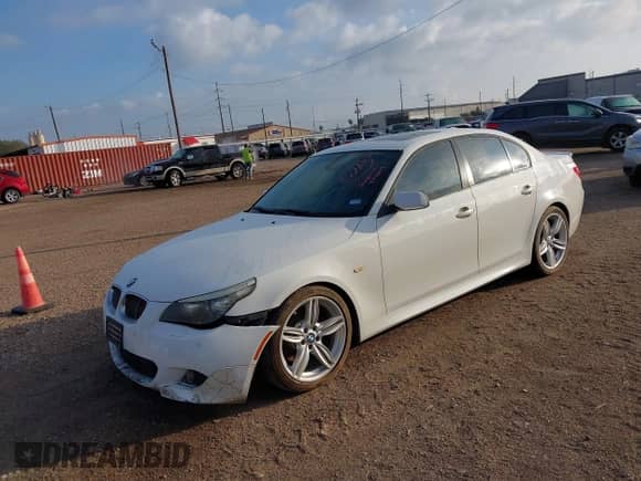2008 BMW 5 Series 550i with VIN WBANW53578CT50368, listed as a IAAI auction lot 43550084 with 97,497 mi miles and . Bid and sale history available at DreamBid. Image 2.